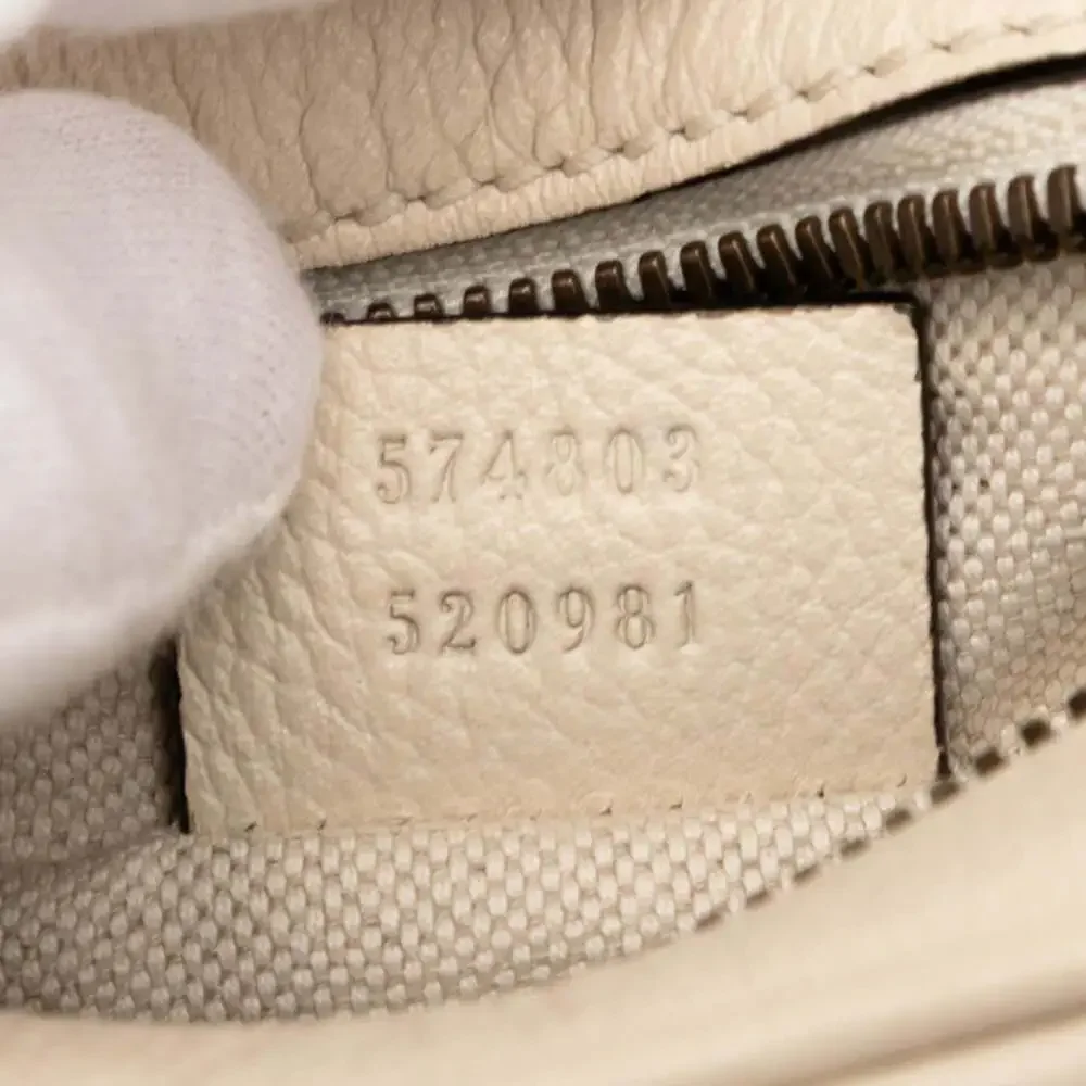 GUCCI White Leather Shoulder Bag - Picture 6 of 6